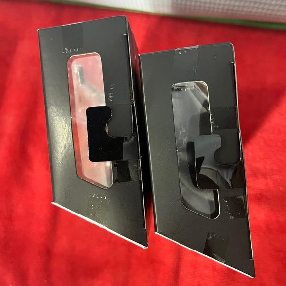 🔥 Star Wars Black Series Figure The Armorer & Mandalorian Figures W/Case - Picture 3 of 8